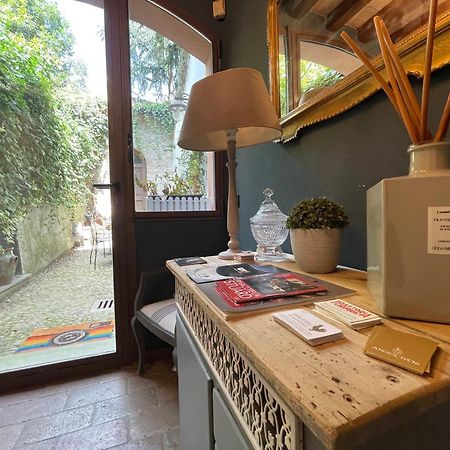 Le Camere Di Bsuites Affittacamere Parma Exteriör bild