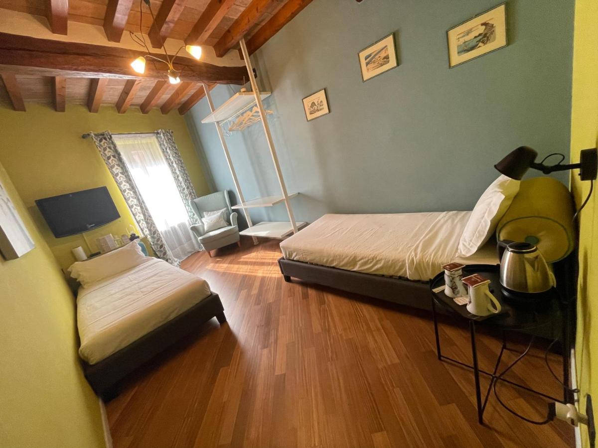 Le Camere Di Bsuites Affittacamere Parma Exteriör bild