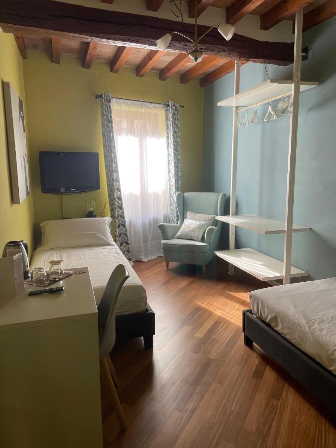 Le Camere Di Bsuites Affittacamere Parma Exteriör bild