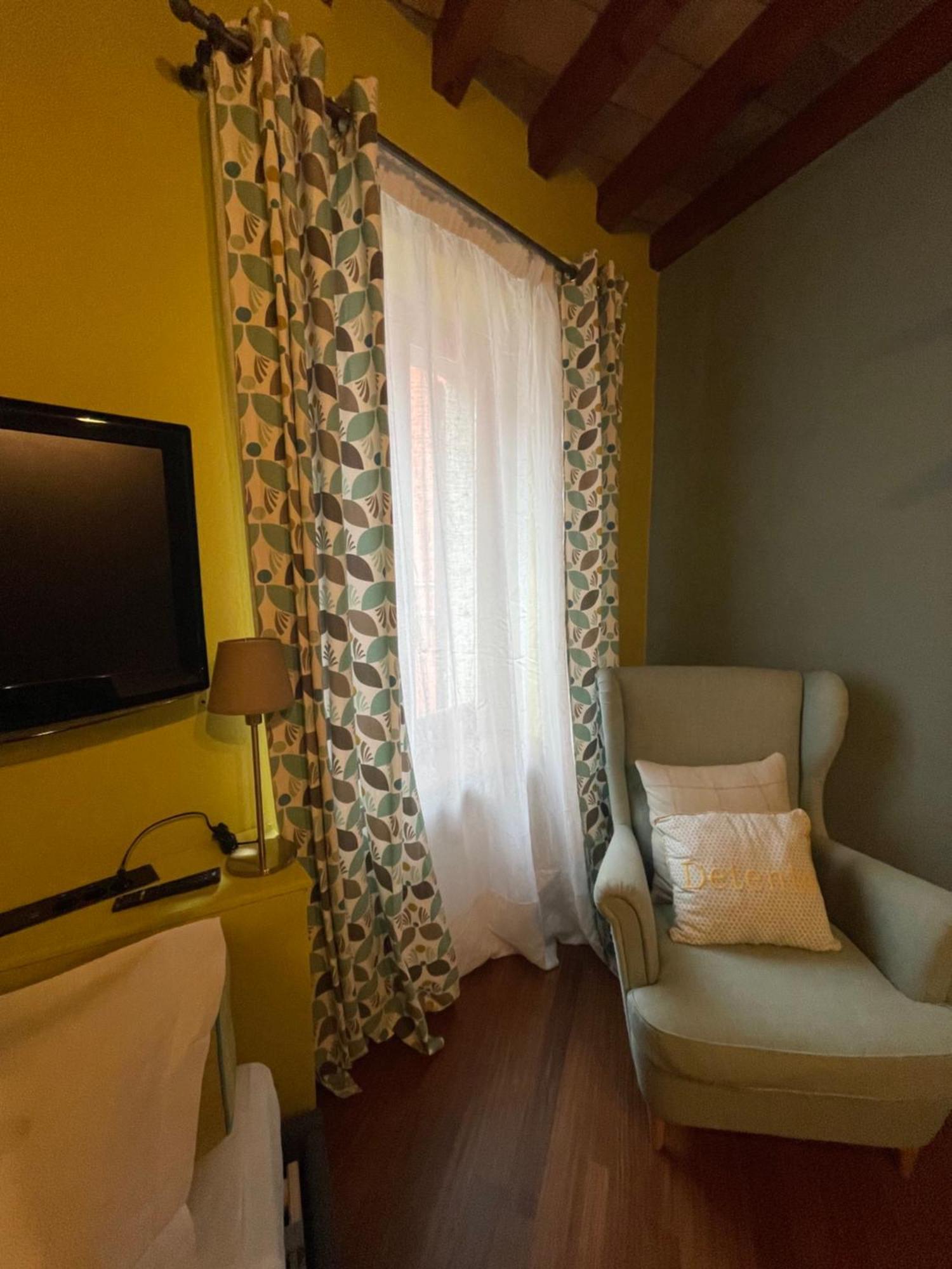 Le Camere Di Bsuites Affittacamere Parma Exteriör bild